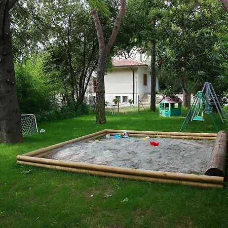 לינה וארוחת בוקר San Giorgio Lazise Locazione Turistica 3*